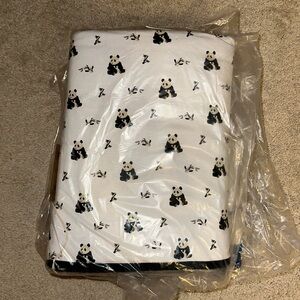 NIB Kyte Baby B&W Panda Toddler Blanket